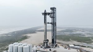 Starship stacked before orbital test flight